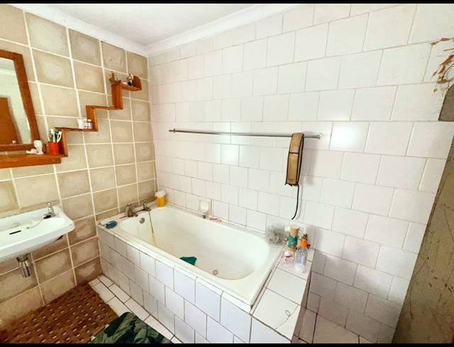 4 BEDROOM HOUSE FOR SALE IN MULLERSTUINE
